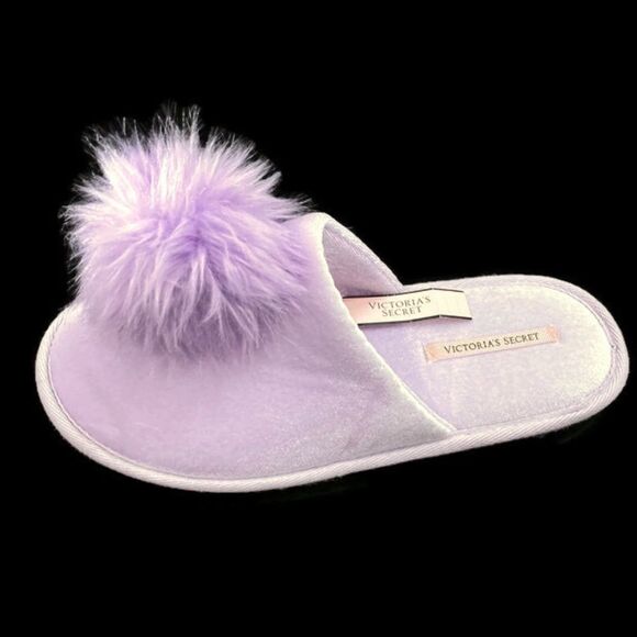 Victoria's Secret Pom-Pom Slides Slippers Lilac - Picture 3 of 3